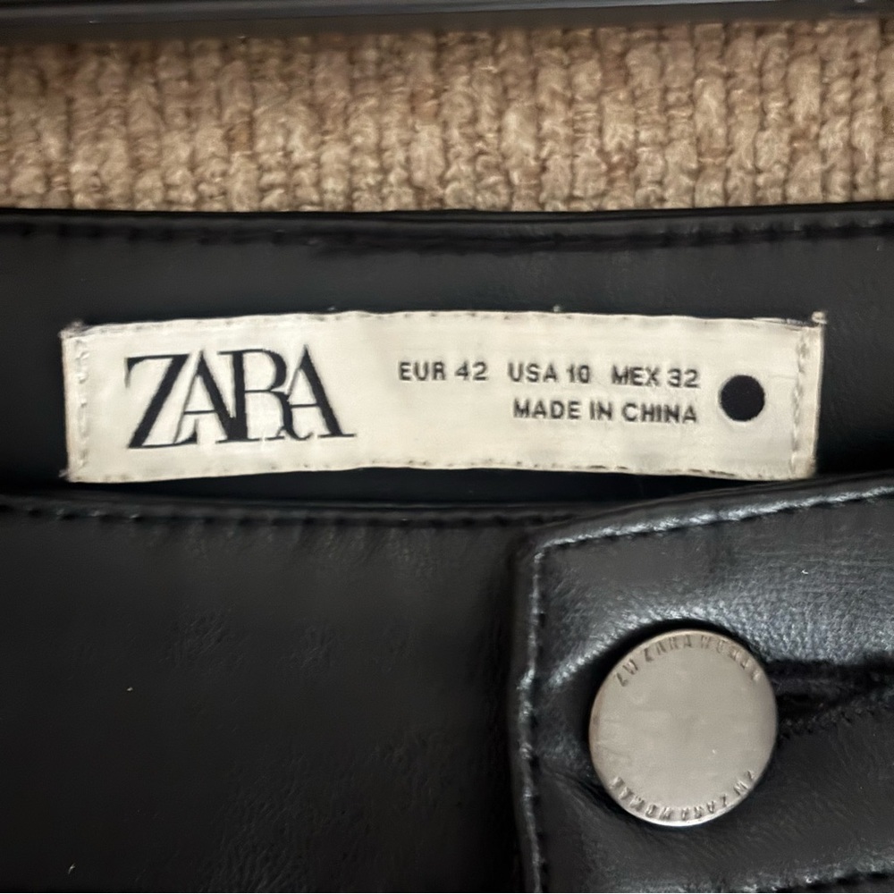 Zara Black Faux Leather Tailored Wide Leg Pants, Size 10 - Picture 8 of 11
